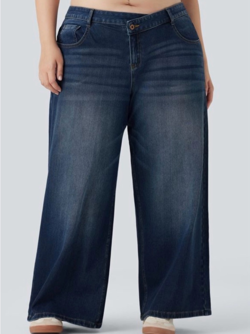 High-Rise Wide Leg Jeans in Dark Blue